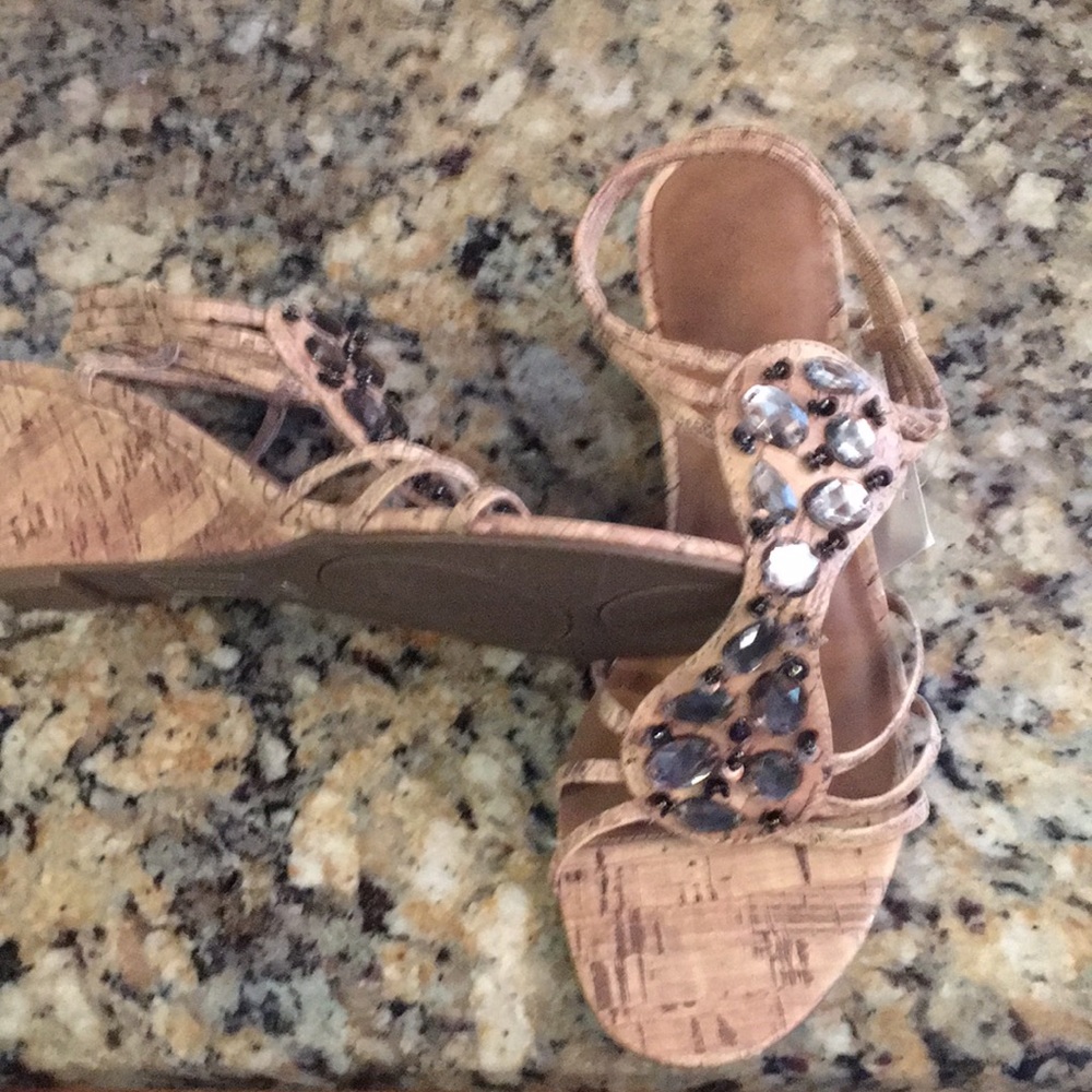 Shoes - Picture 2 of 4